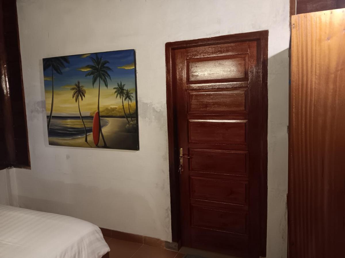 Oinan Guest House Tua Pejat ภายนอก รูปภาพ