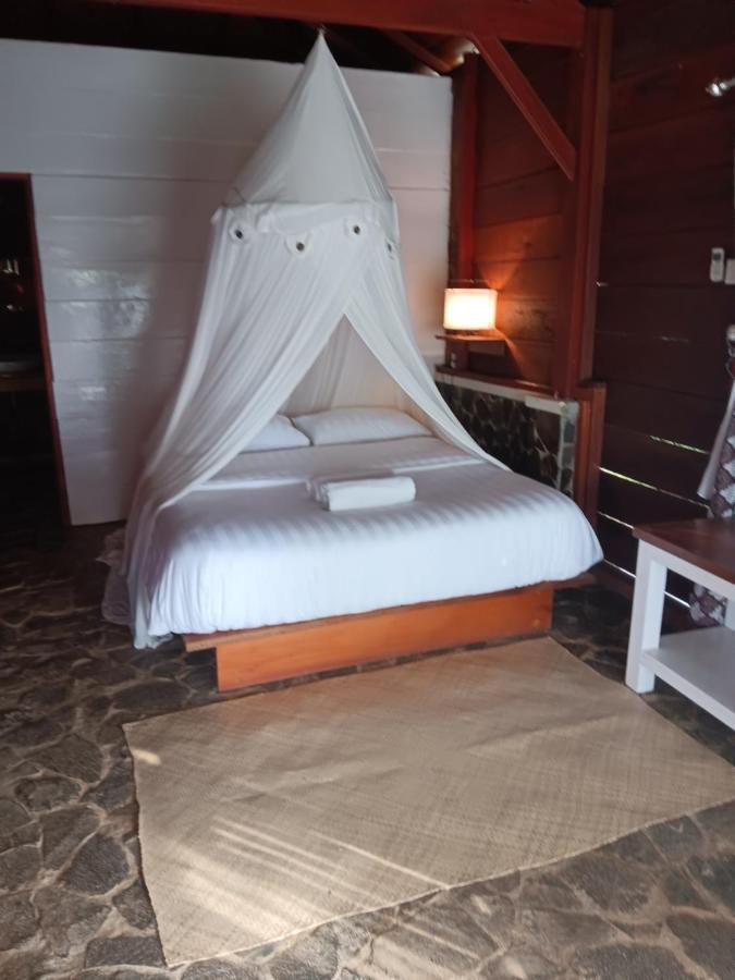 Oinan Guest House Tua Pejat ภายนอก รูปภาพ