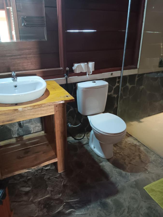Oinan Guest House Tua Pejat ภายนอก รูปภาพ
