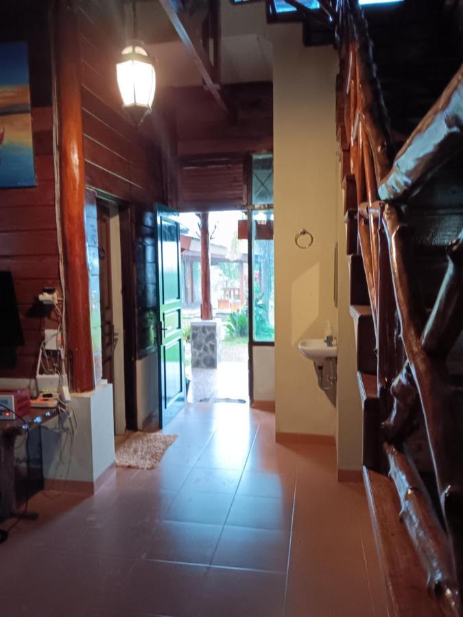 Oinan Guest House Tua Pejat ภายนอก รูปภาพ