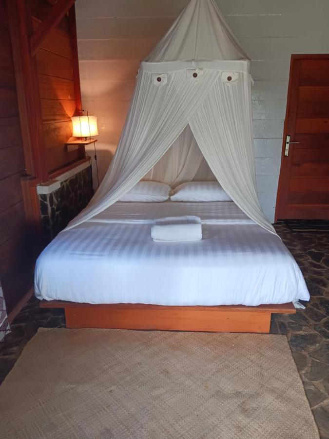 Oinan Guest House Tua Pejat ภายนอก รูปภาพ