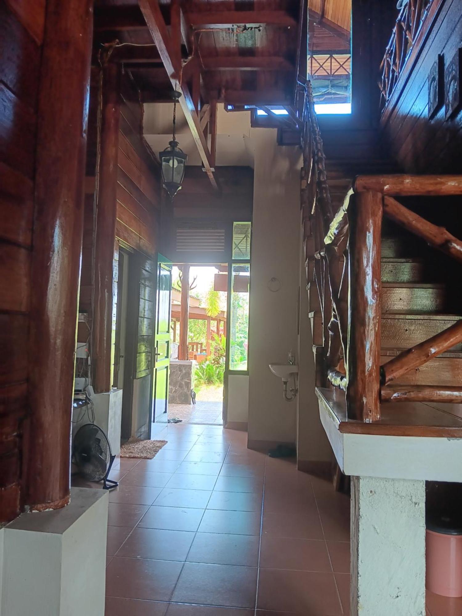 Oinan Guest House Tua Pejat ภายนอก รูปภาพ