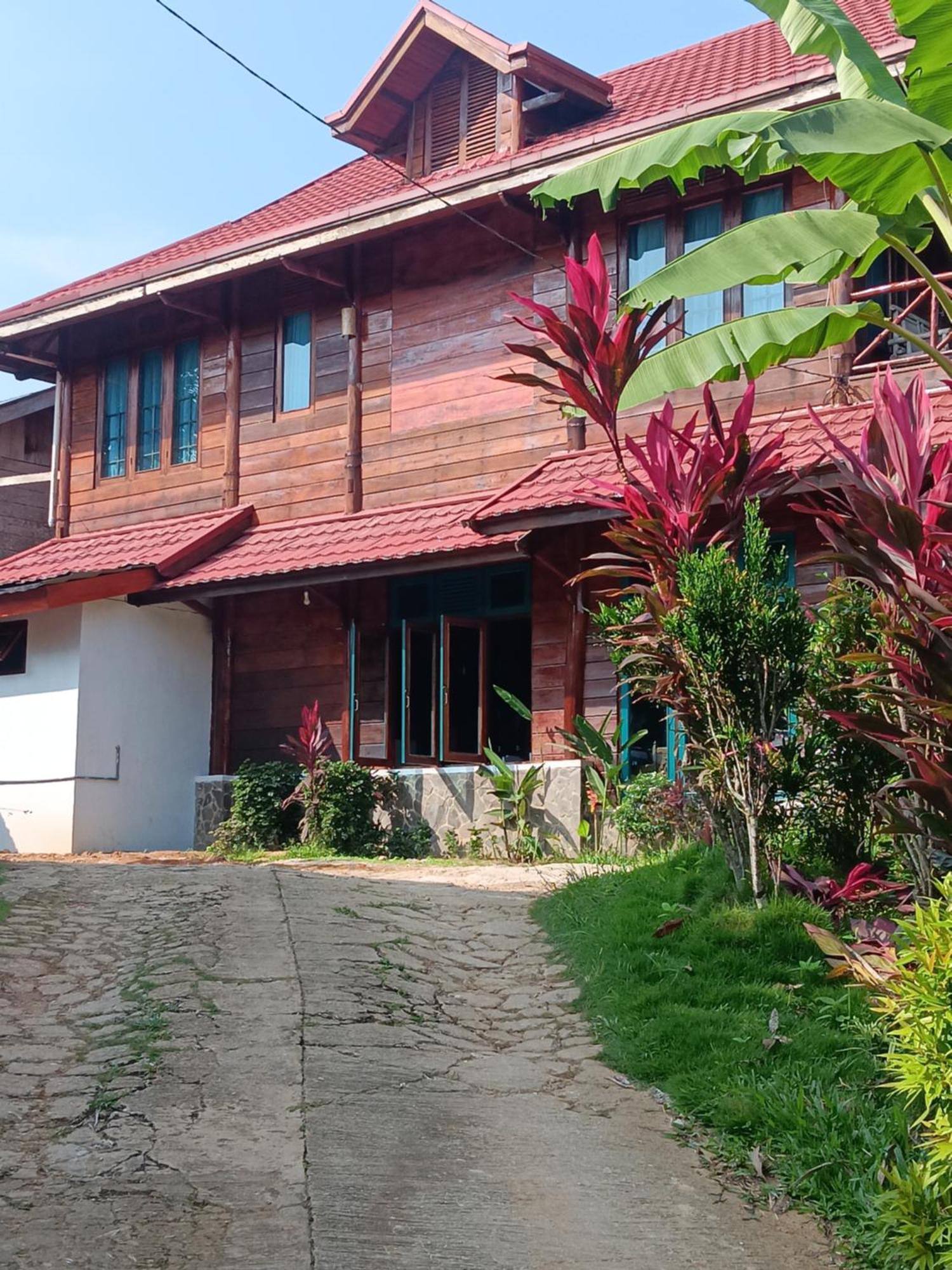 Oinan Guest House Tua Pejat ภายนอก รูปภาพ