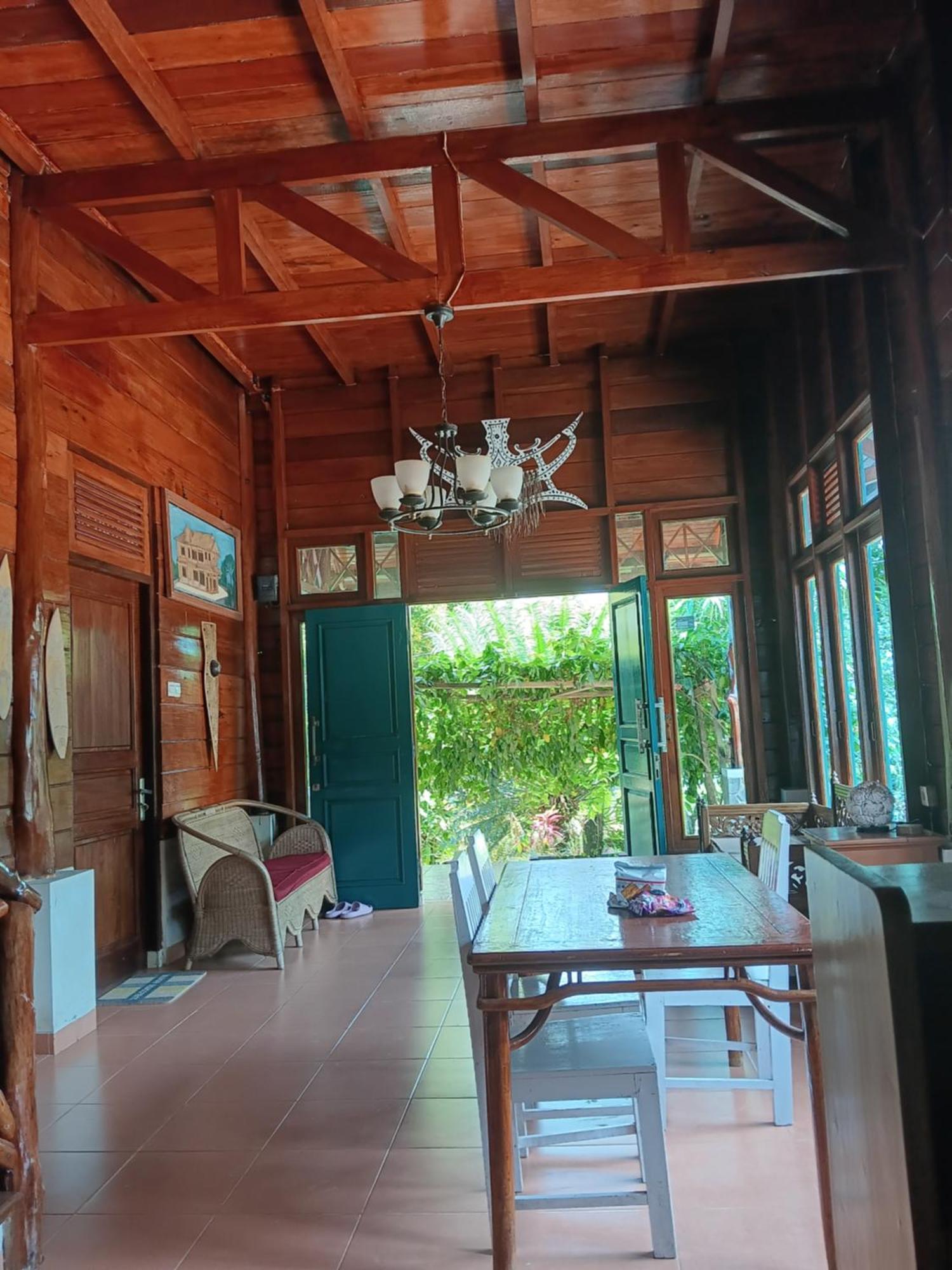 Oinan Guest House Tua Pejat ภายนอก รูปภาพ