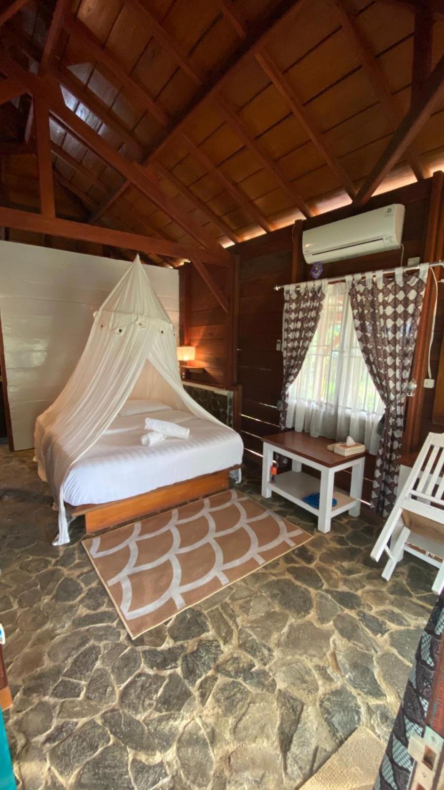 Oinan Guest House Tua Pejat ภายนอก รูปภาพ